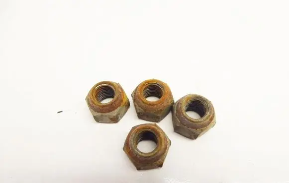 Toyota Corolla E120 E130 Nuts/bolts 