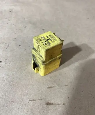 Ford Focus Other relay 94BG14N089E1B V23136B10013084