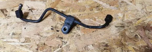 Mercedes-Benz E W211 Fuel injector supply line/pipe A6110701033 6110701033