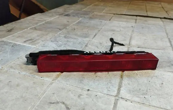 Ford Mondeo Mk III Third/center stoplight 1S7113A613AE