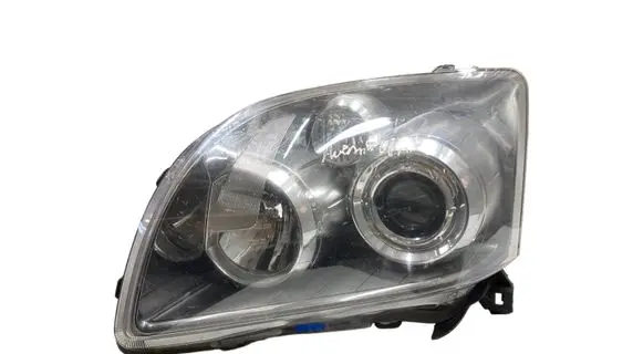 Toyota Avensis T250 Headlight/headlamp 8596724010 3900078496 032556