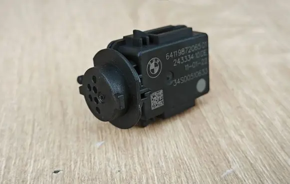 BMW 4 G22 G23 G24 G26 Air quality sensor 9872065