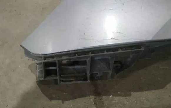 Peugeot 307 Front bumper mounting bracket 