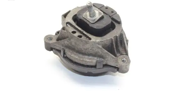 BMW 1 F20 F21 Engine mount bracket 6787657