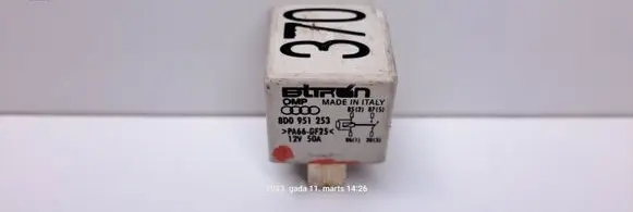 Volkswagen PASSAT B5.5 Other relay 8D0951253