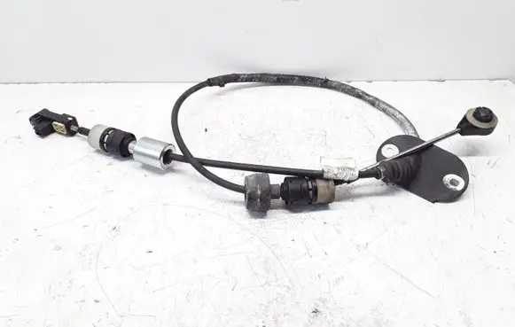 Volvo S80 Gear shift cable linkage