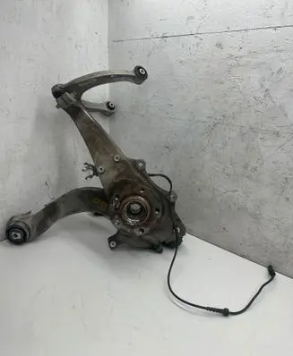 BMW 6 F06 Gran coupe Front wheel hub spindle knuckle 