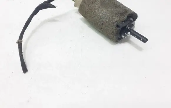 Audi A6 S6 C4 4A Windscreen/windshield washer pump
