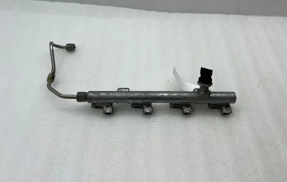 Suzuki Vitara (LY) Fuel pressure sensor 0261545189