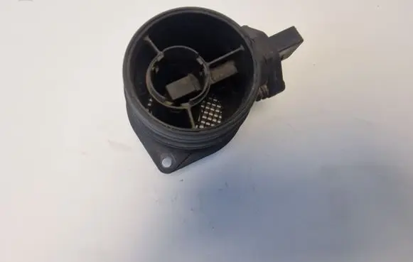 Volkswagen Golf IV Mass air flow meter 074906461B