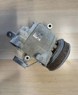 Peugeot 108 Air conditioning (A/C) compressor (pump) 88310YV010D