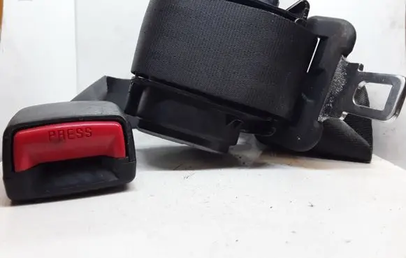 KIA Magentis Middle seatbelt (rear) 898502G200