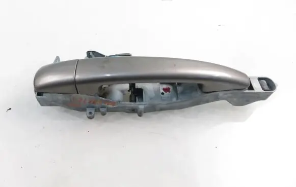 Nissan Patrol Y62 Front door exterior handle