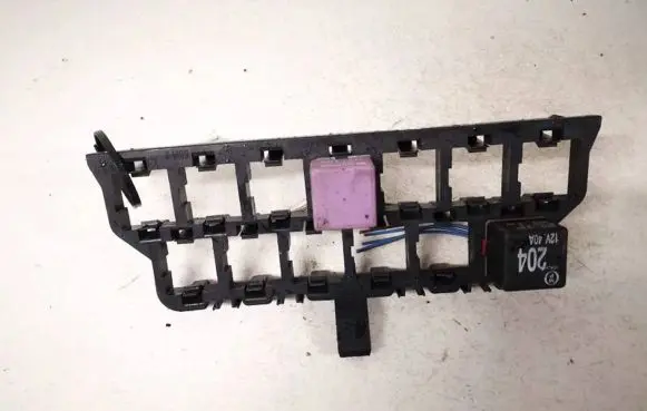 Audi A4 S4 B5 8D Fuse box set 8d0937503