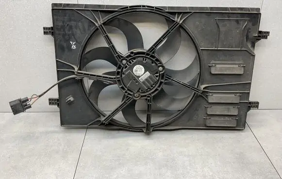 Volkswagen PASSAT B8 Electric radiator cooling fan 5Q0121205AP 5Q0959455BF