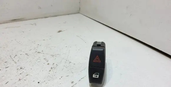 BMW 5 E60 E61 Hazard light switch 6919506 61316919506