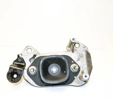 Nissan X-Trail T32 Engine mount bracket 112204BB0A