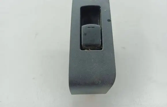 Nissan X-Trail T31 Electric window control switch 82961JG00A