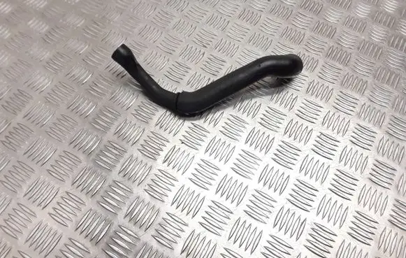 Mercedes-Benz E W211 Engine coolant pipe/hose