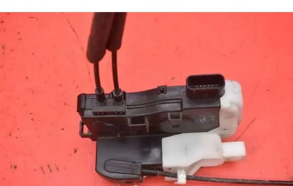 Hyundai ix35 Front door lock