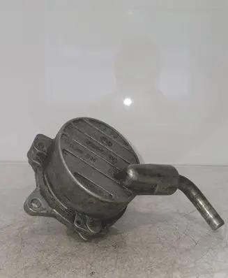 Mercedes-Benz C W203 Vacuum pump A6112300065 RE217801