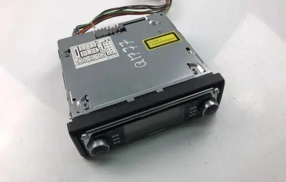 Hyundai Getz Radio/CD/DVD/GPS head unit 7612303001