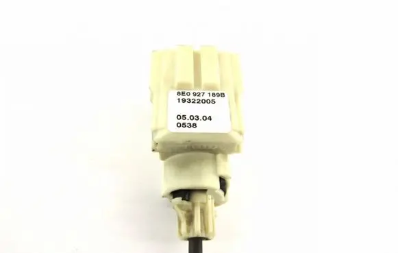 Audi A4 S4 B6 8E 8H Brake pedal sensor switch 8E0927189B