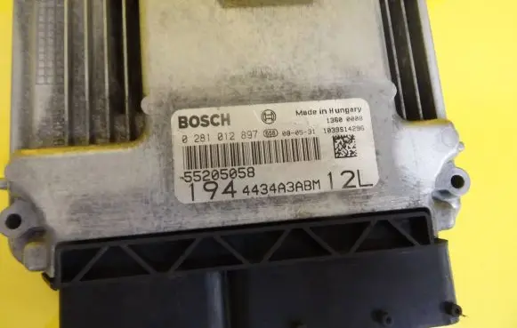Fiat Croma Engine control unit/module 0281012897