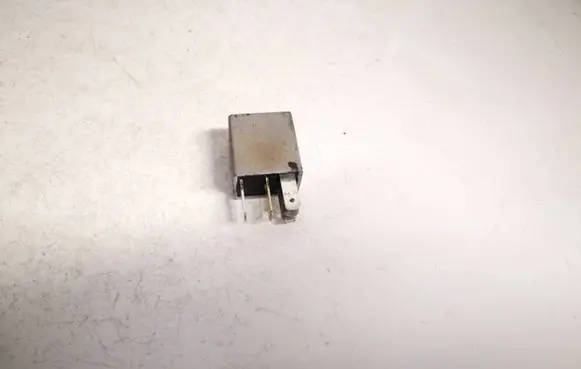 Opel Signum Other relay 90414477