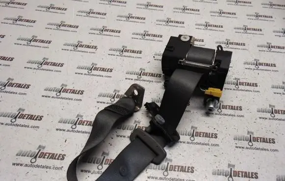 Mercedes-Benz S W221 Rear seatbelt A2218601485