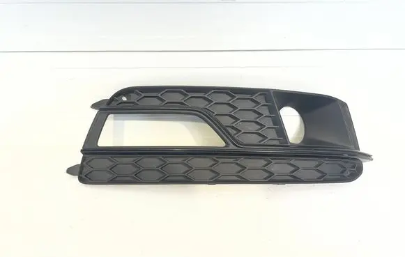 Audi A5 8T 8F Front bumper lower grill 8T0807682L