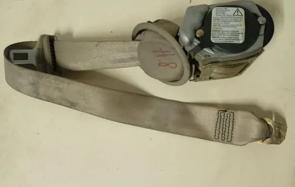 Audi A8 S8 D2 4D Rear seatbelt 4D0857806C
