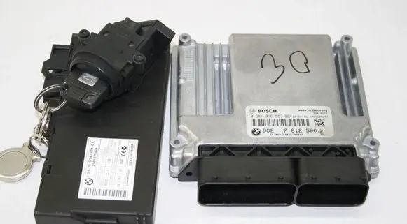 BMW 3 E90 E91 Engine ECU kit and lock set 7812500