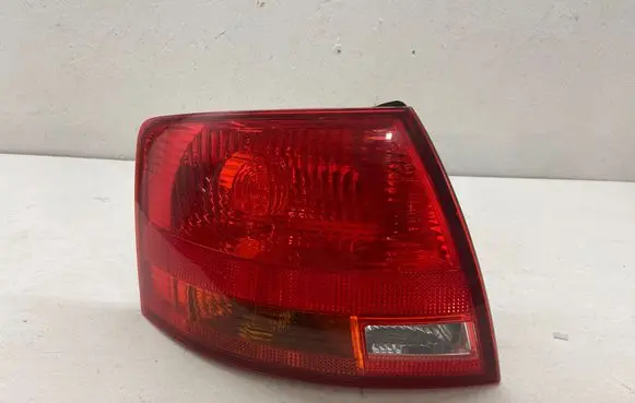 Audi A4 S4 B7 8E 8H Rear/tail lights 8E9945095E 484001 ULO748001