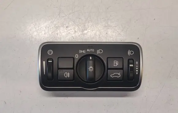 Volvo S60 Light switch 30739456