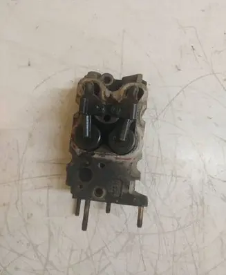 Chrysler Voyager Engine head 