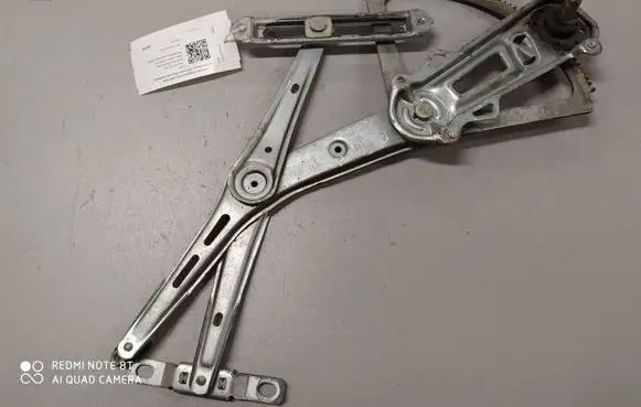 Opel Astra H Front door manual window regulator 90521870