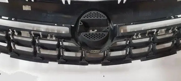 Opel Corsa D Front grill 13286000