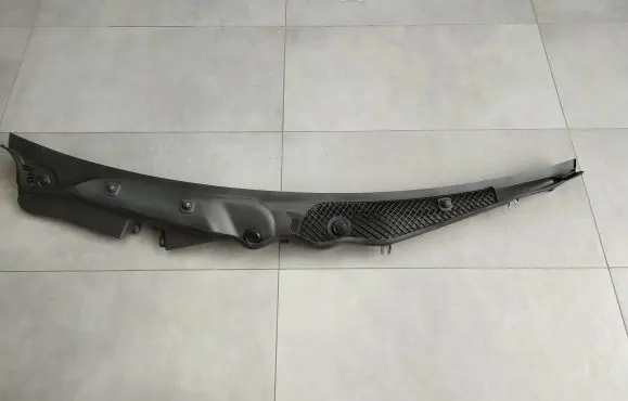 Mercedes-Benz CLS C218 X218 Wiper trim A2128301313