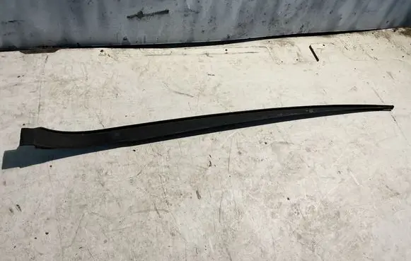 Volkswagen Golf Plus Windshield trim 5M0854328