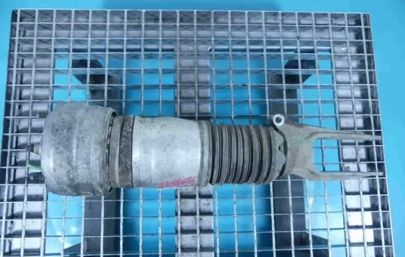 Porsche Panamera (970) Front shock absorber/damper 97034305217 IMPRK1318686