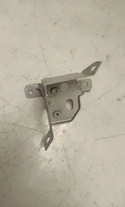 Maserati Grecale Fender mounting bracket 