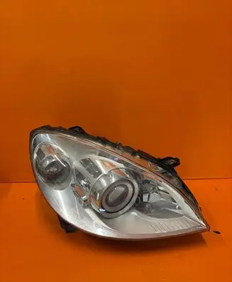 Mercedes-Benz B W245 Headlight/headlamp A1698204661