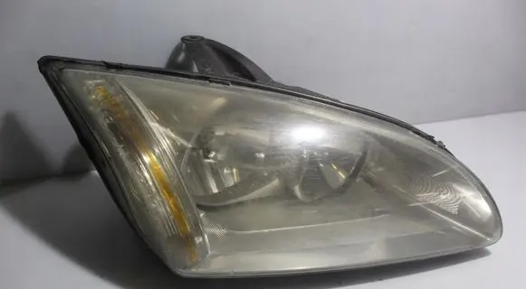 Ford Focus Headlight/headlamp