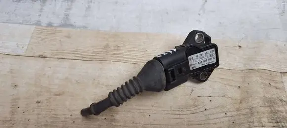 Volkswagen PASSAT B5.5 Air pressure sensor 038906051C 0281002401 038906051
