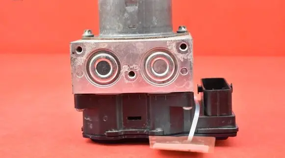 Ford Mondeo MK IV ABS Pump 8G91-2C405-AB