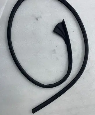 Tesla Model Y Front door rubber seal 149767700c