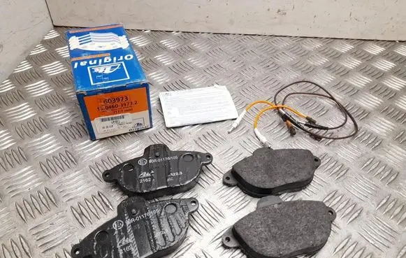 Citroen Xantia Brake pads (rear) 13046039732