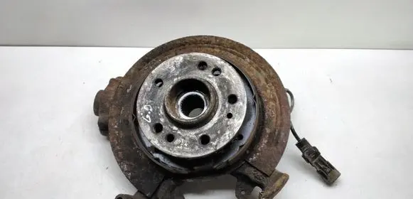 Mercedes-Benz ML W163 Rear wheel hub