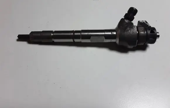 Audi A1 Fuel injector 0445110473